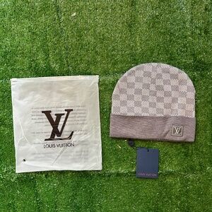 Louis Vuitton grey unisex beanie